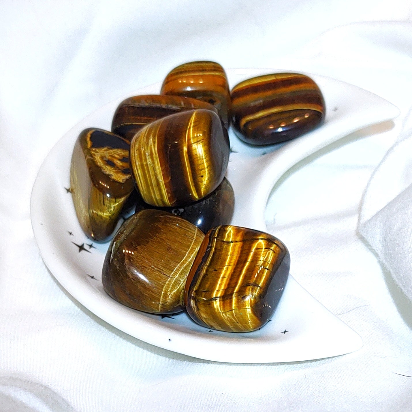 Golden Tigers Eye tumbled stone