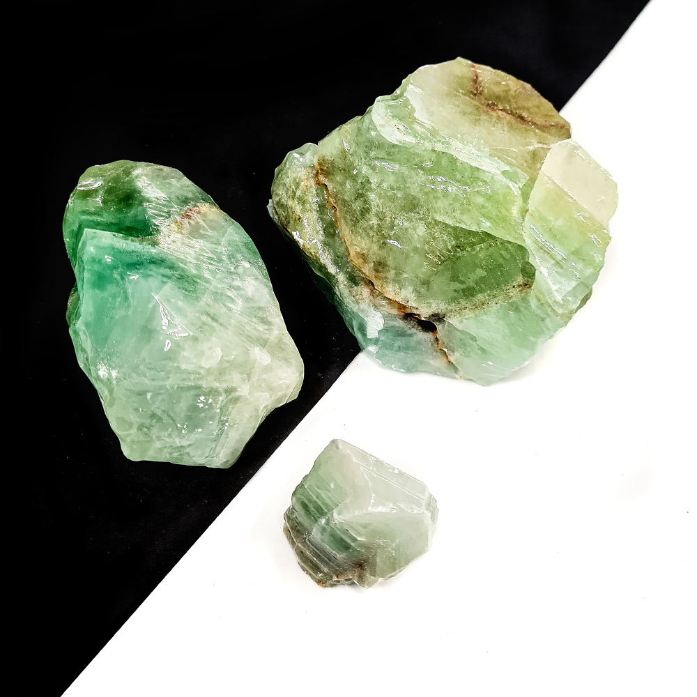 Emerald calcite chunks