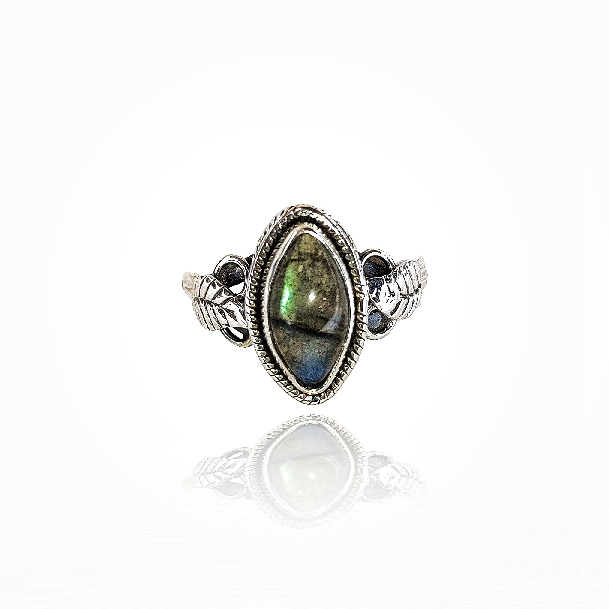 Ashanti Labradorite Leaf Boho sterling silver Ring