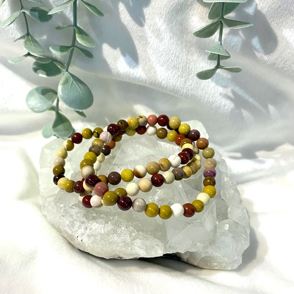 Mookaite 6mm polished bead bracelet