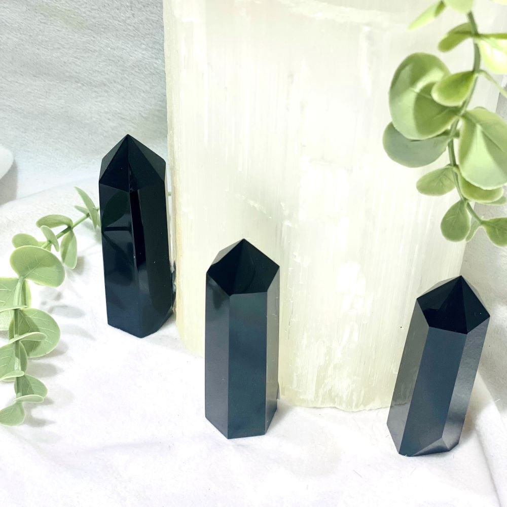 Black obisdian polished points