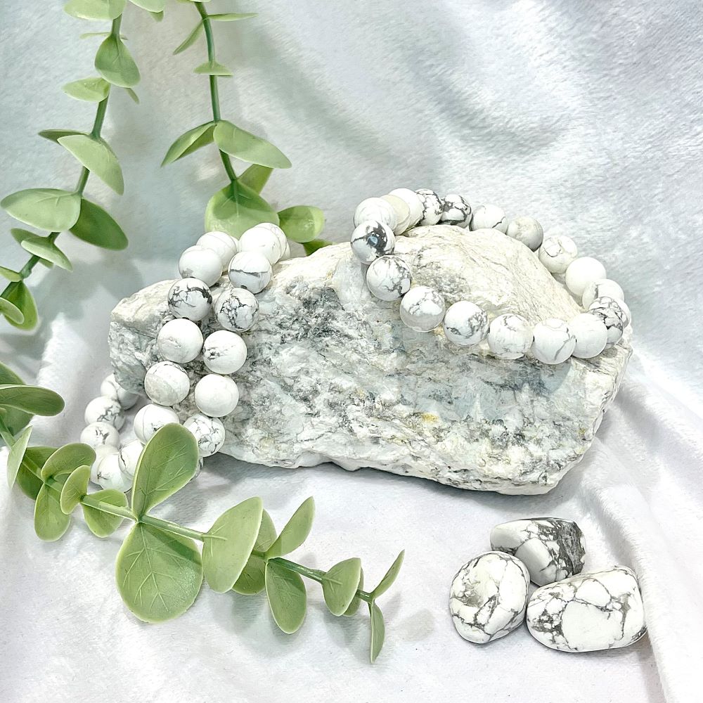 White howlite 10mm bead bracelet